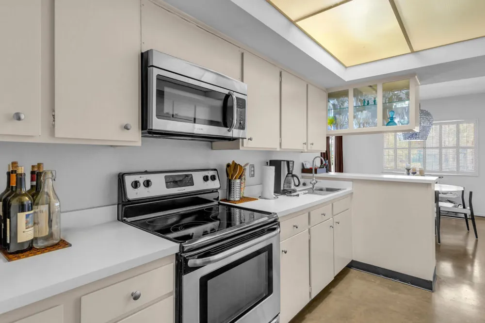465 Desert Lakes Drive Palm Springs, CA 92264