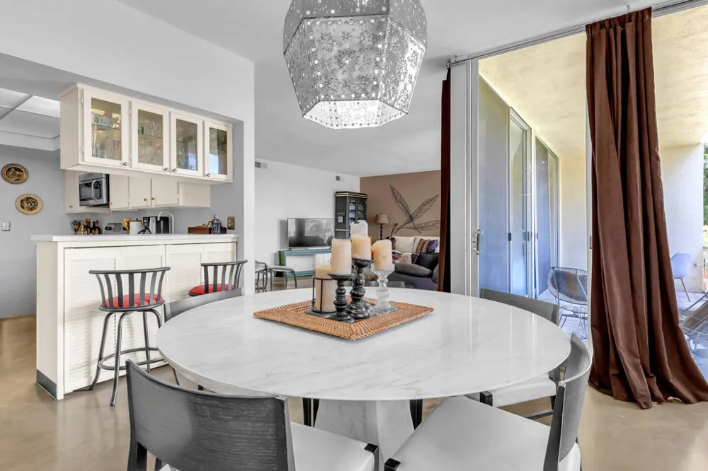 465 Desert Lakes Drive Palm Springs, CA 92264