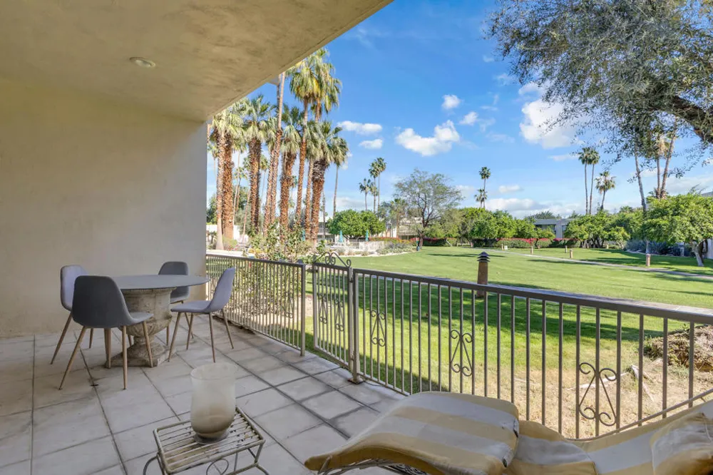 465 Desert Lakes Drive Palm Springs, CA 92264