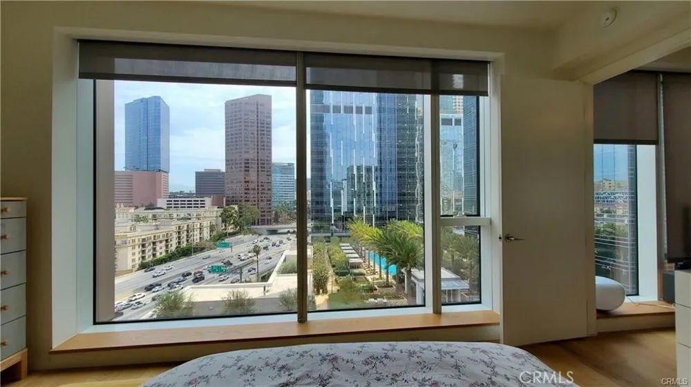 889 Francisco Street #1509 Los Angeles, CA 90017