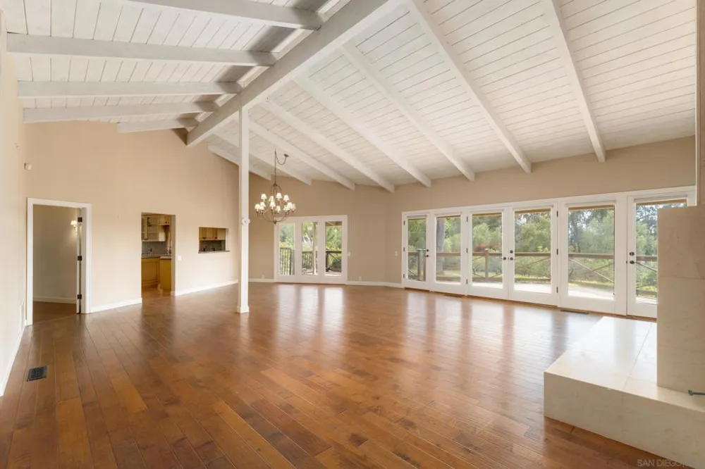 6858 Las Colinas Rancho Santa Fe, CA 92067