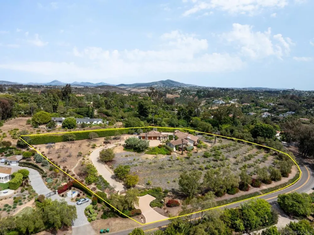 6858 Las Colinas Rancho Santa Fe, CA 92067