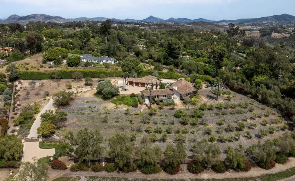 6858 Las Colinas Rancho Santa Fe, CA 92067