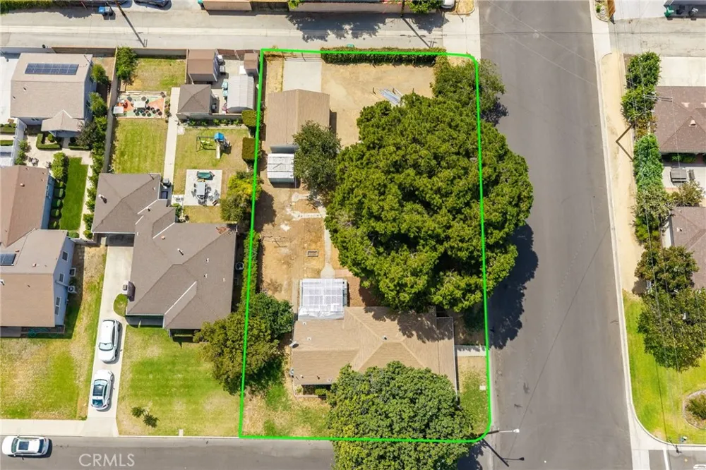 2450 I La Verne, CA 91750