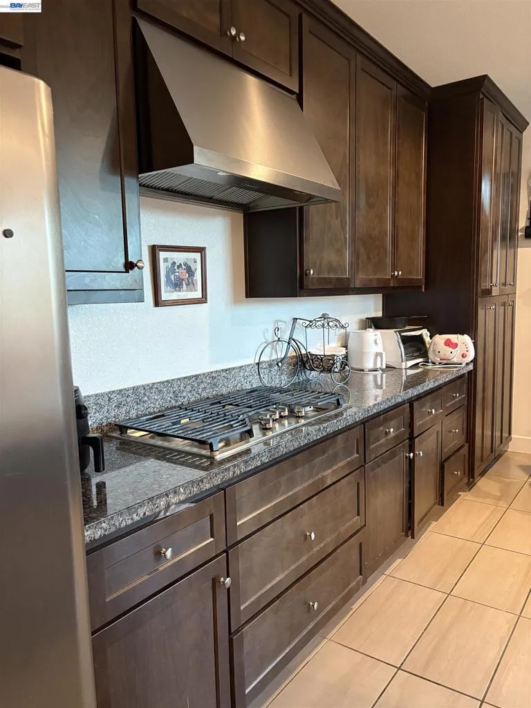 1230 S Ross Ct Mountain House, CA 95391