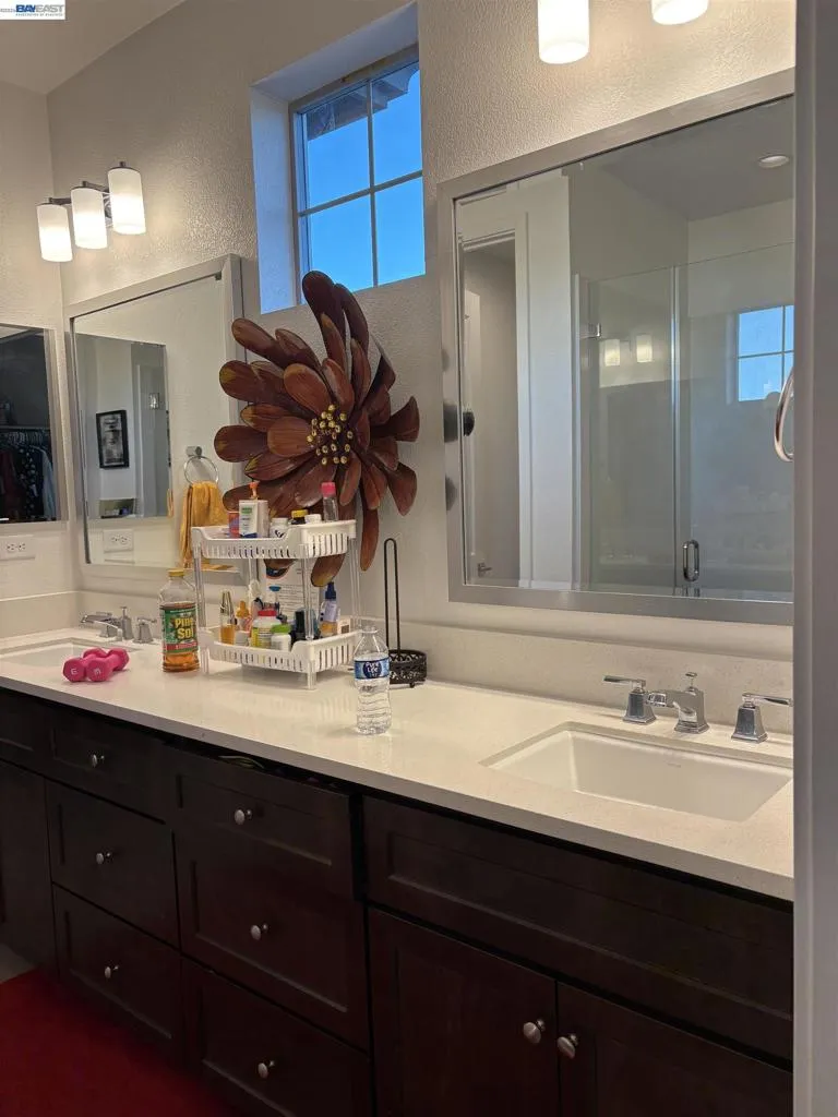 1230 S Ross Ct Mountain House, CA 95391