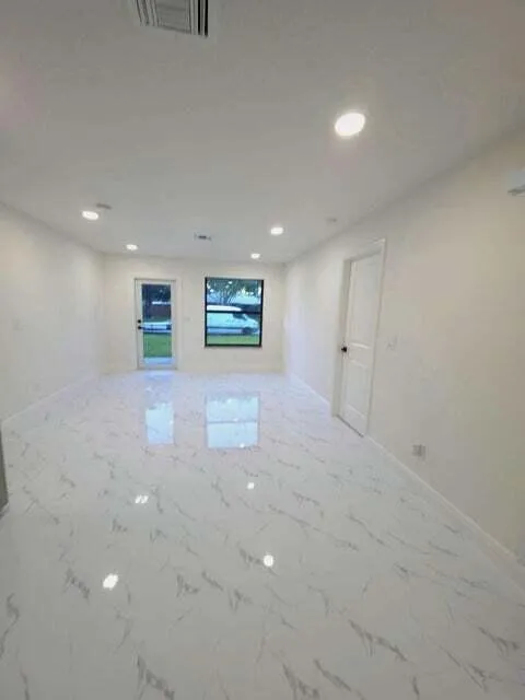 8001 Hibiscus Road Fort Pierce, FL 34951