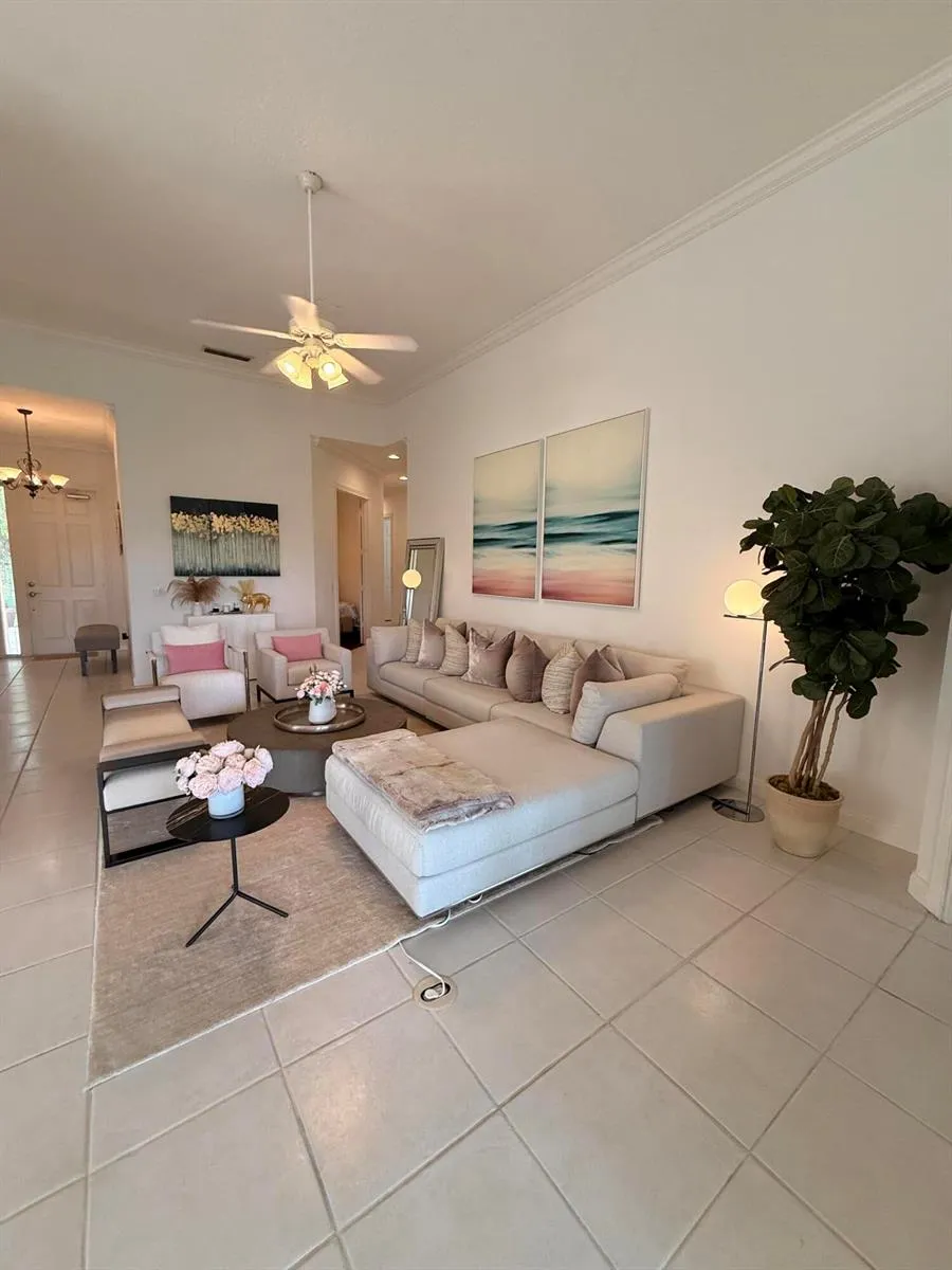 8095 LABORIE LANE Wellington, FL 33414