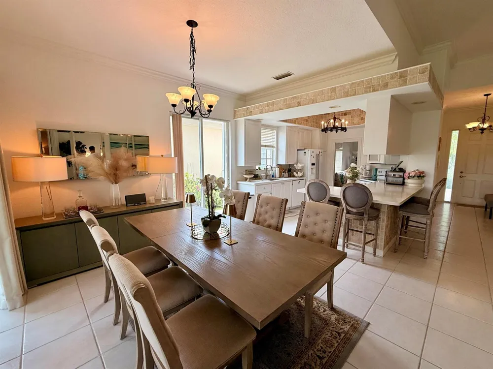 8095 LABORIE LANE Wellington, FL 33414