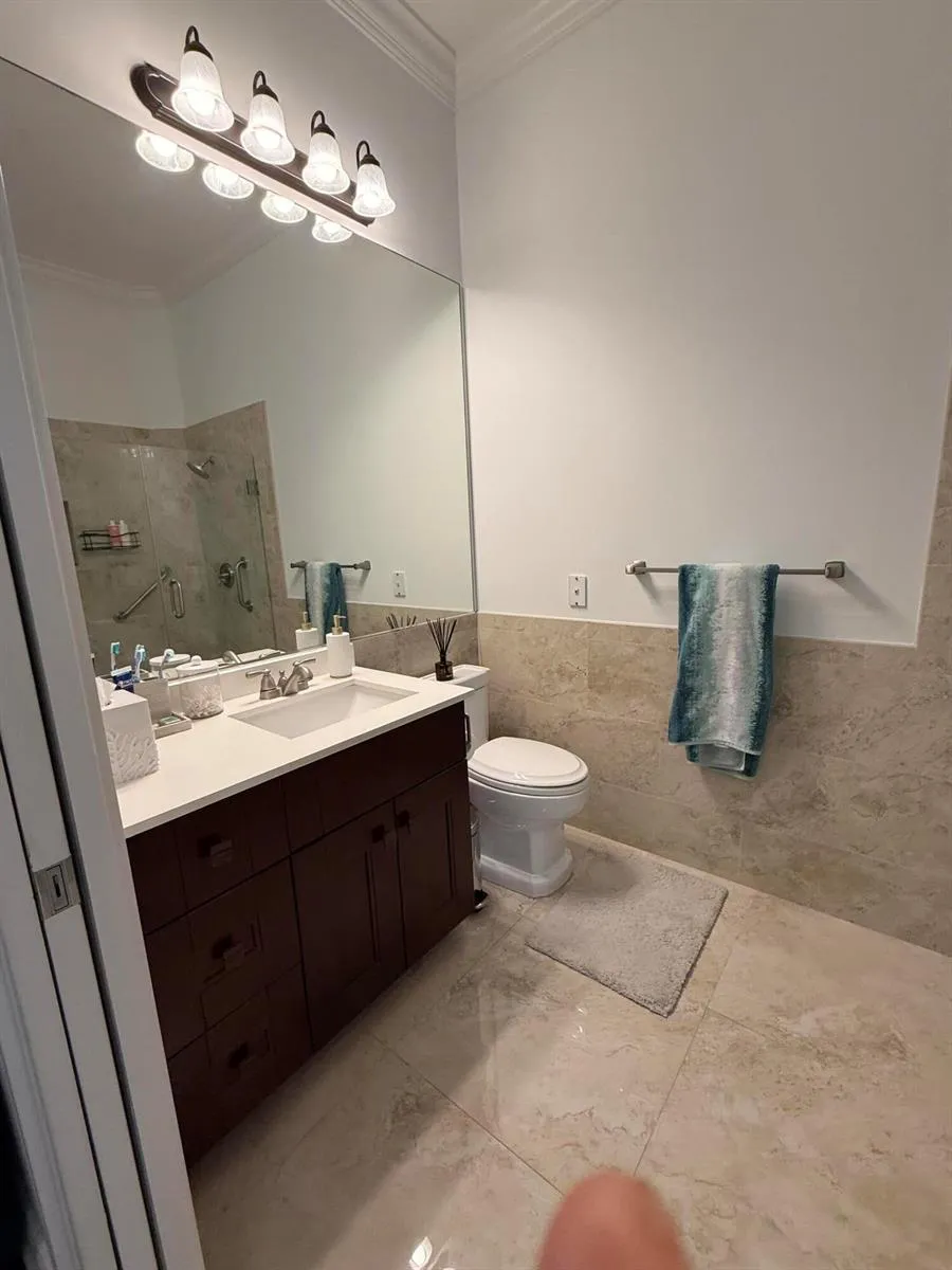 8095 LABORIE LANE Wellington, FL 33414