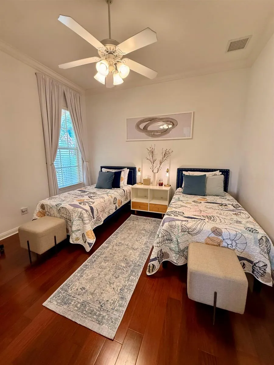 8095 LABORIE LANE Wellington, FL 33414