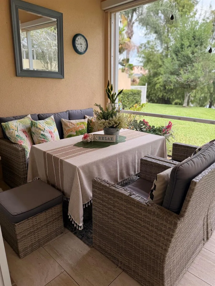 8095 LABORIE LANE Wellington, FL 33414