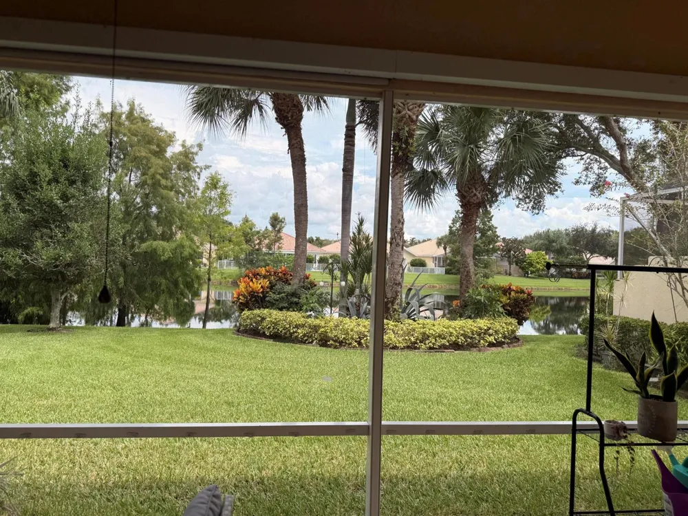 8095 LABORIE LANE Wellington, FL 33414