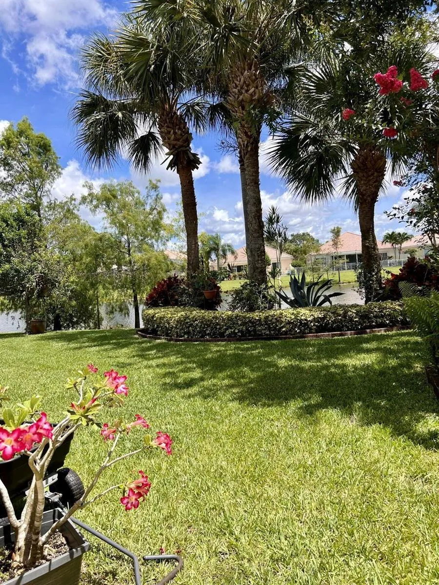 8095 LABORIE LANE Wellington, FL 33414