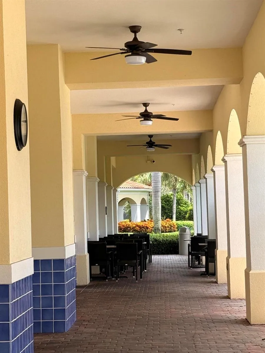8095 LABORIE LANE Wellington, FL 33414