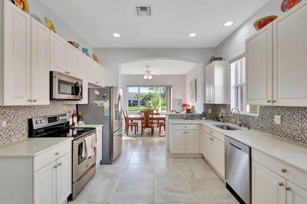 2305 Sailfish Cove Drive West Palm Beach, FL 33411