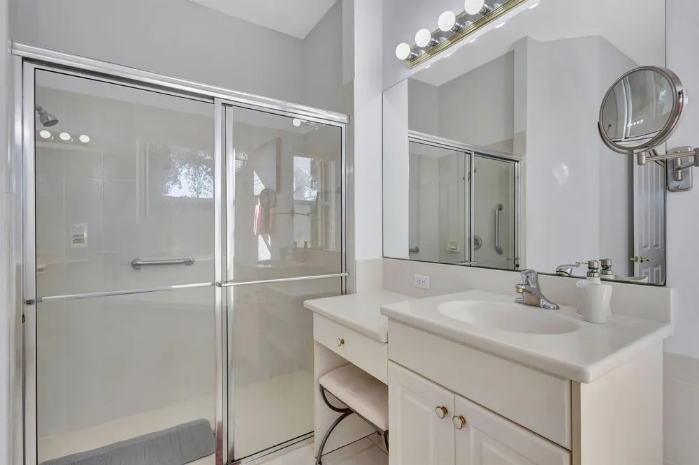 2305 Sailfish Cove Drive West Palm Beach, FL 33411