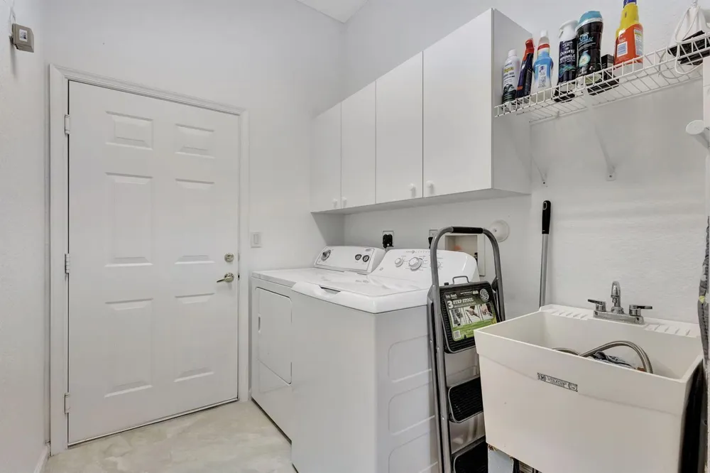 2305 Sailfish Cove Drive West Palm Beach, FL 33411
