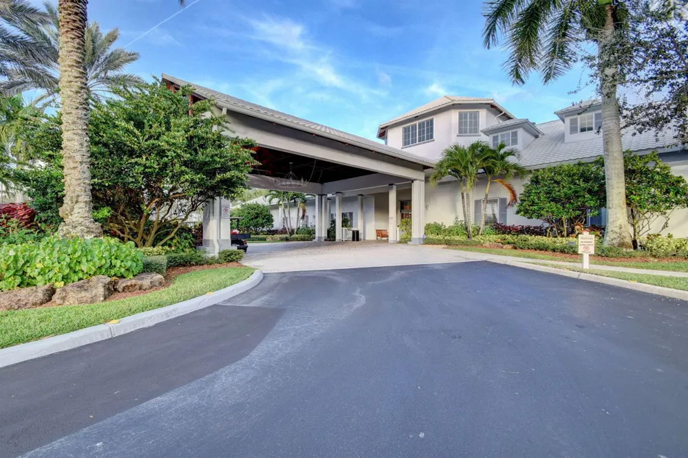 2305 Sailfish Cove Drive West Palm Beach, FL 33411