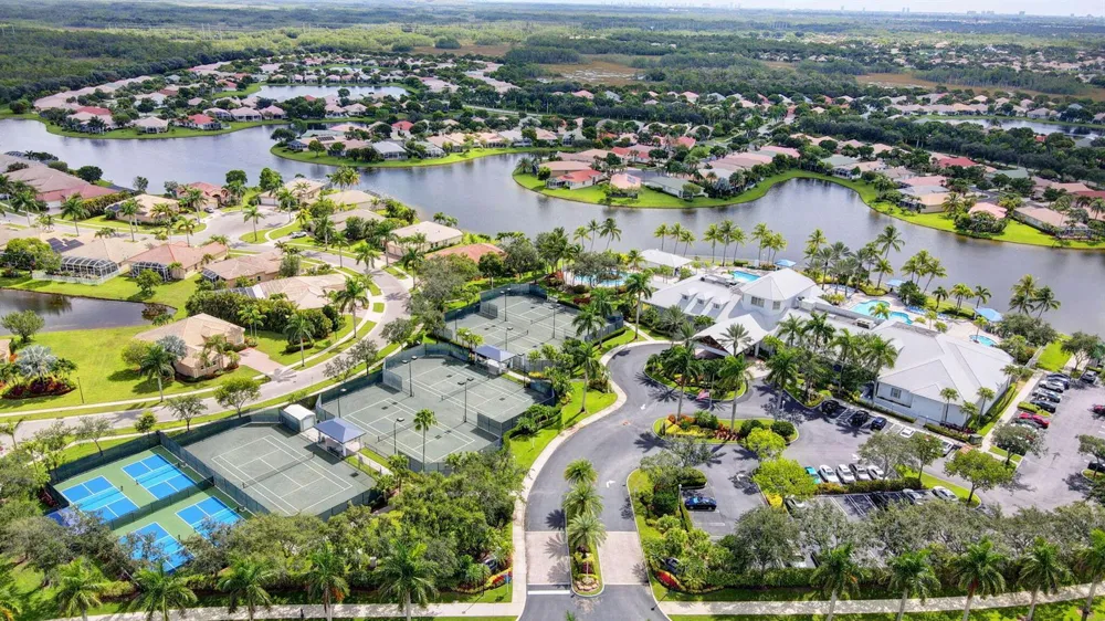 2305 Sailfish Cove Drive West Palm Beach, FL 33411