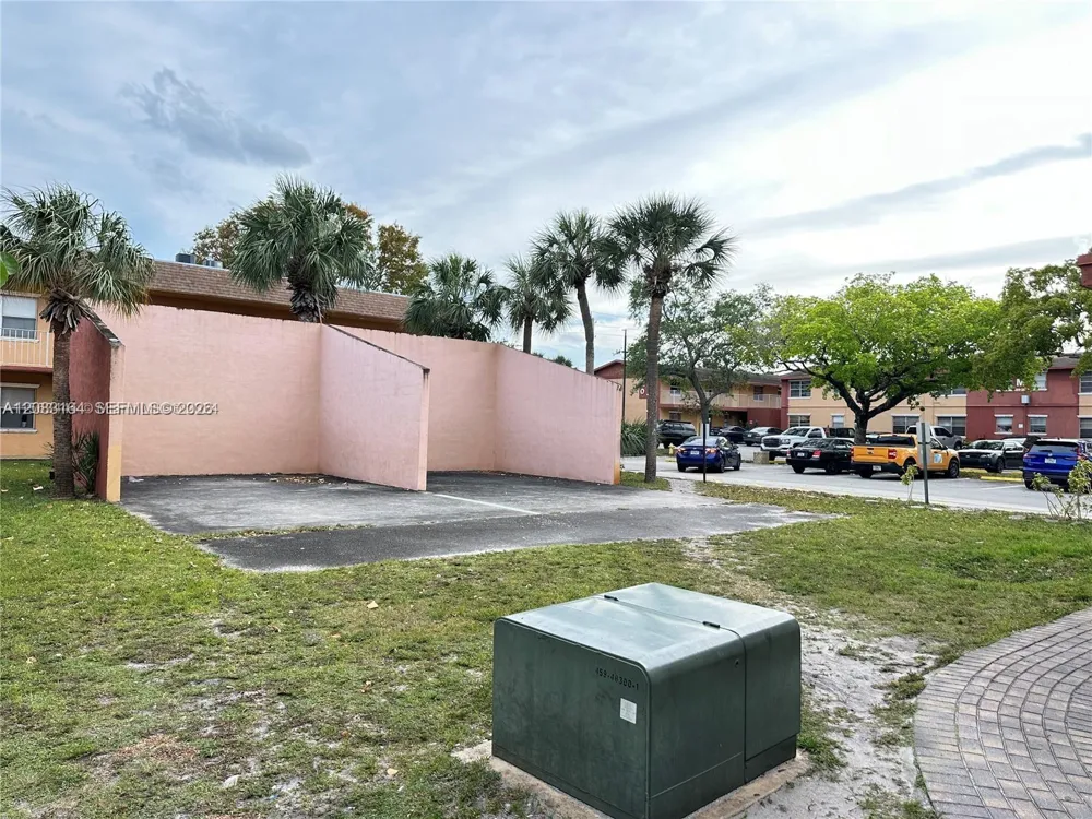 101 NE 41st St #G116 Oakland Park, FL 33334