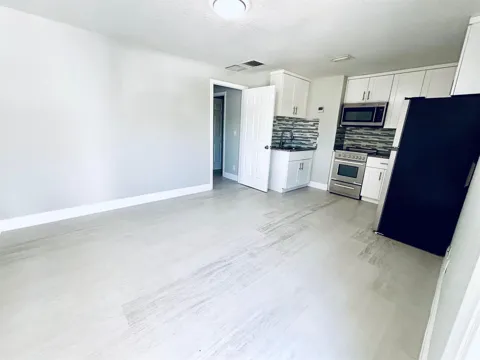 2725 Prairie Lane