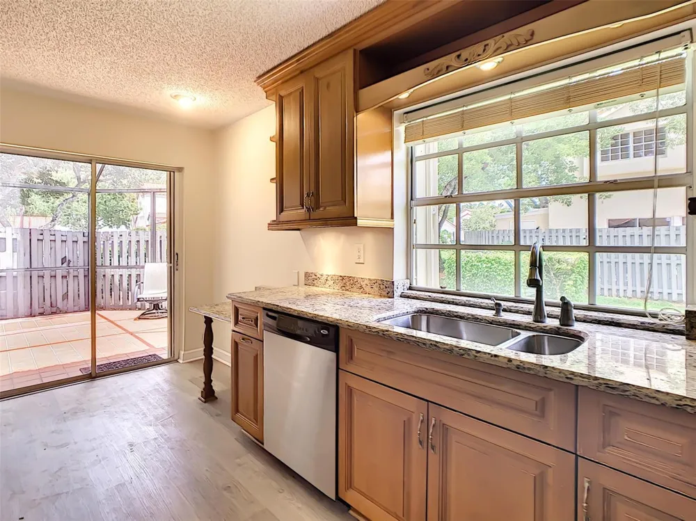1370 COTTONWOOD CIRCLE #18-3 Weston, FL 33326