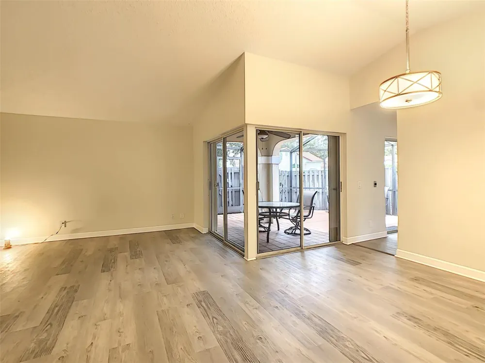 1370 COTTONWOOD CIRCLE #18-3 Weston, FL 33326
