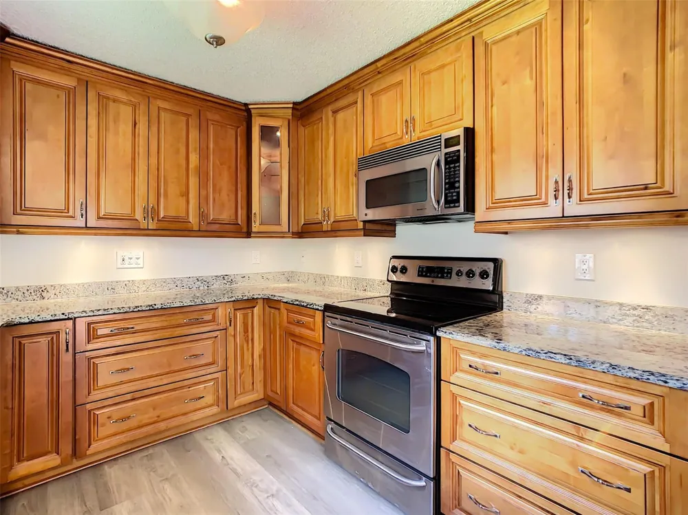 1370 COTTONWOOD CIRCLE #18-3 Weston, FL 33326