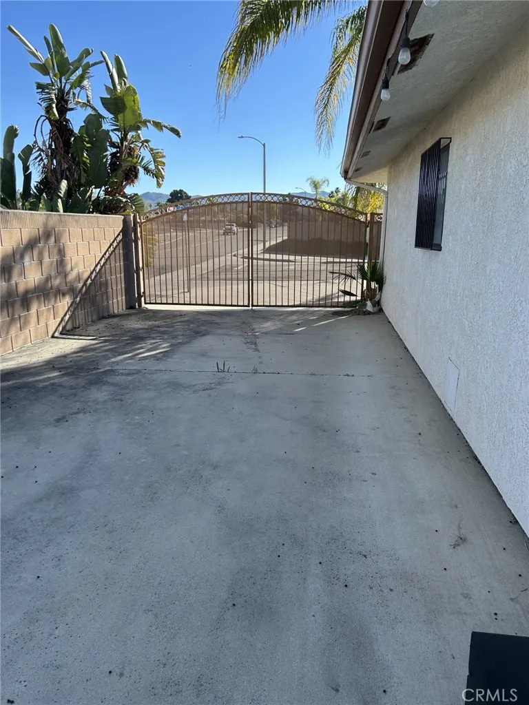 4098 Bordeaux Hemet, CA 92544