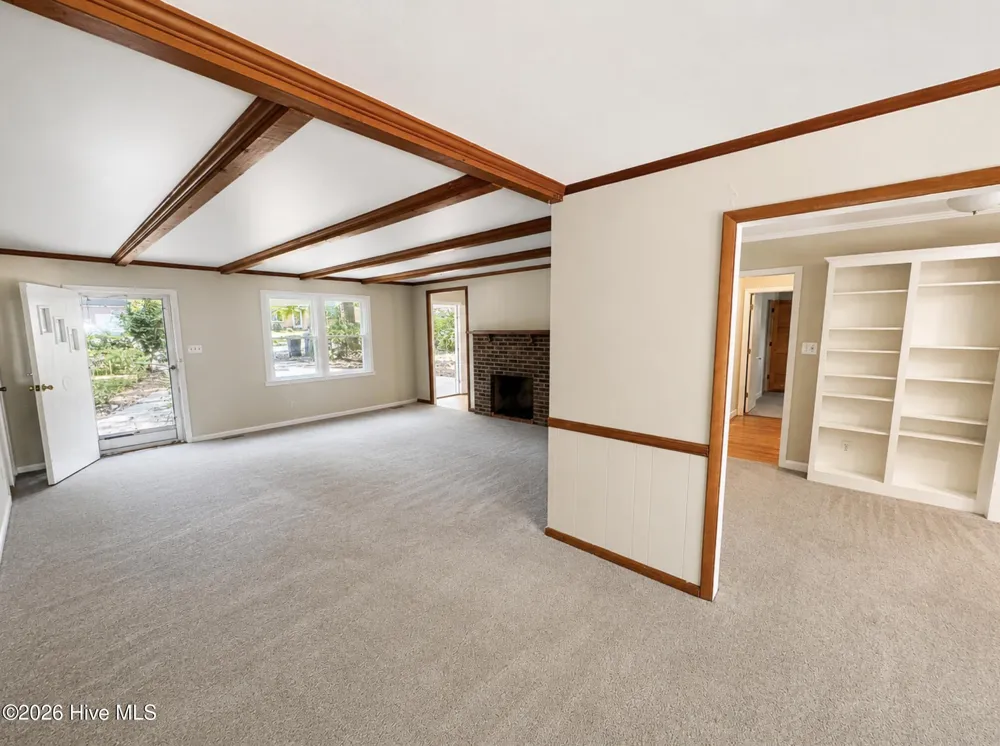 1405 Overlook Drive Greenville, NC 27858