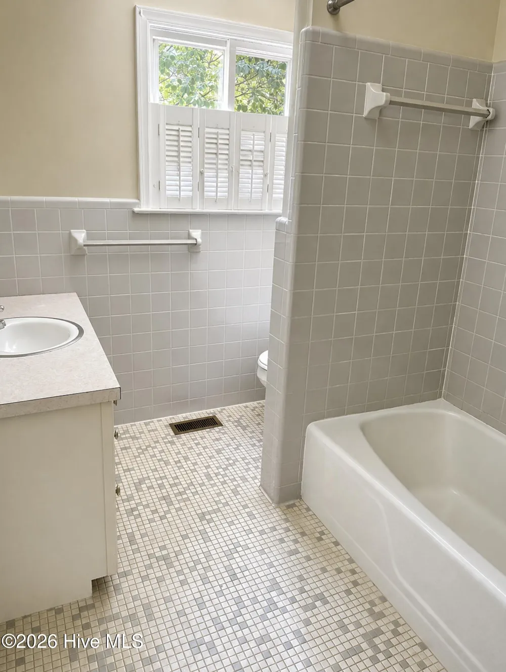 1405 Overlook Drive Greenville, NC 27858