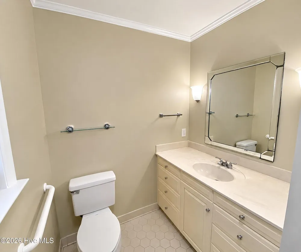 1405 Overlook Drive Greenville, NC 27858