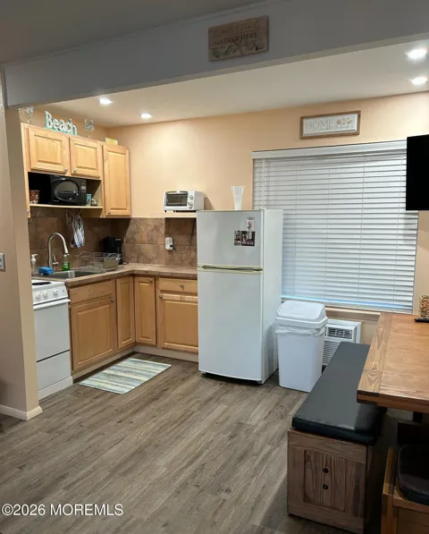 14 Bay Boulevard #10