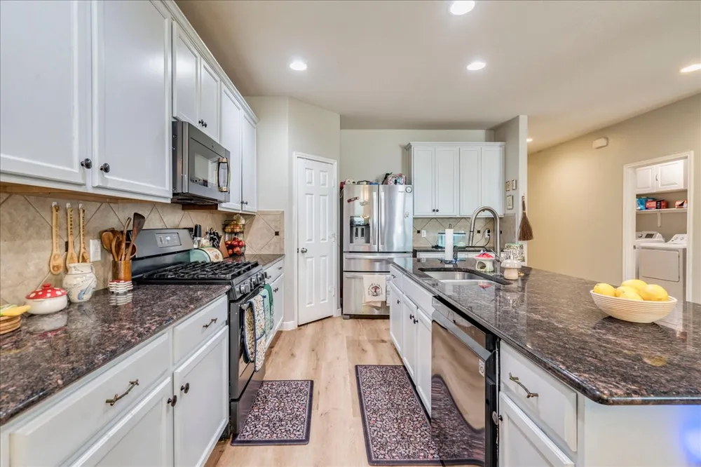 1054 Clark Brothers Drive Buda, TX 78610