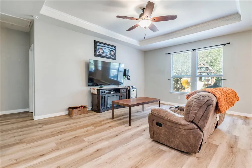 1054 Clark Brothers Drive Buda, TX 78610