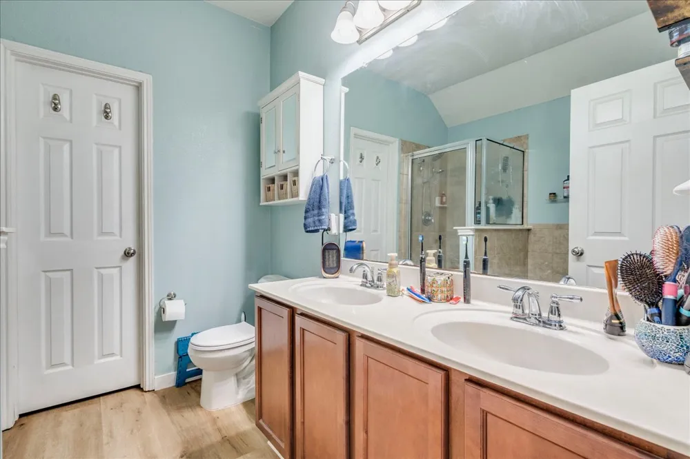 1054 Clark Brothers Drive Buda, TX 78610