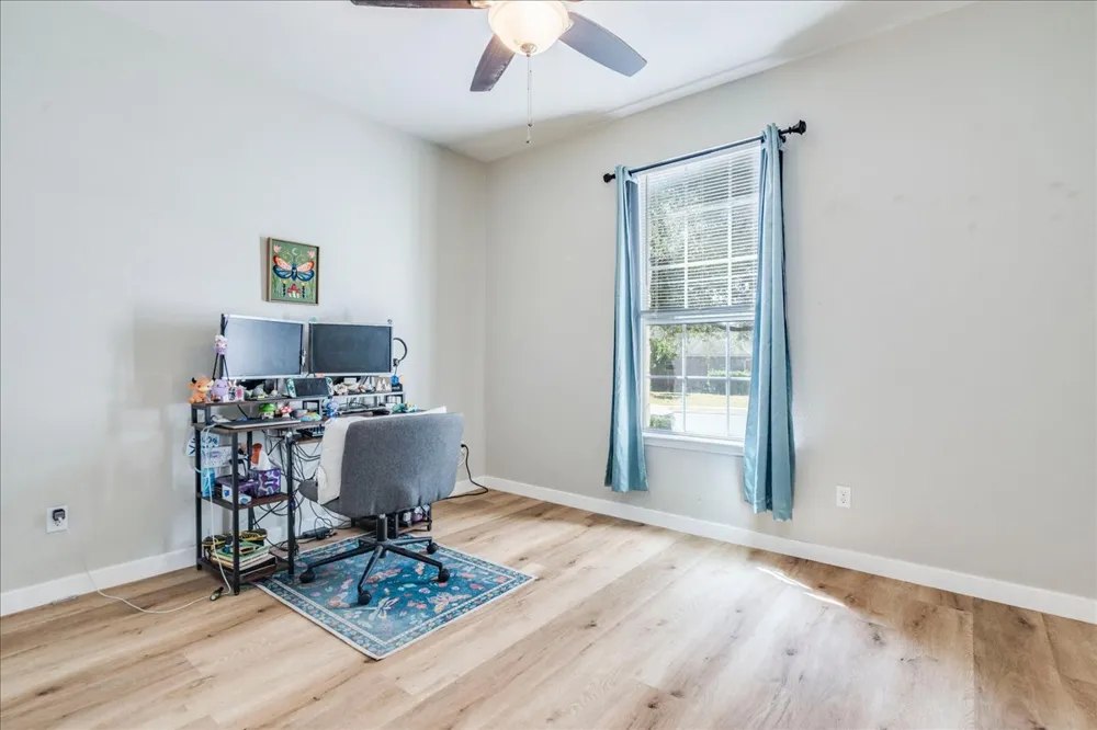 1054 Clark Brothers Drive Buda, TX 78610
