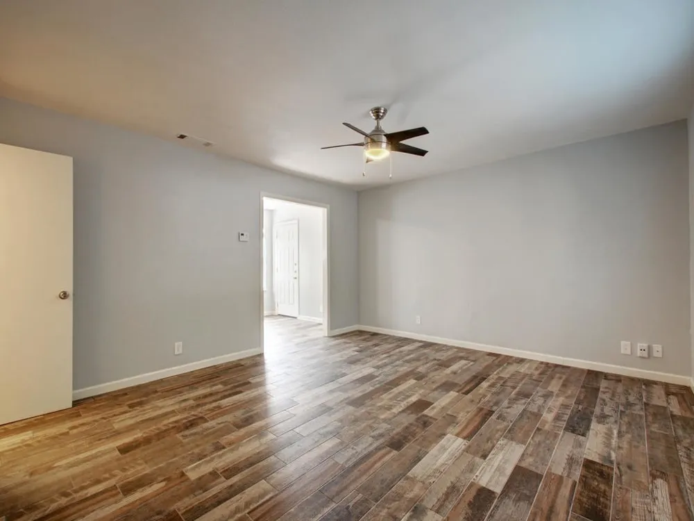6209 Adalee Avenue #B Austin, TX 78723