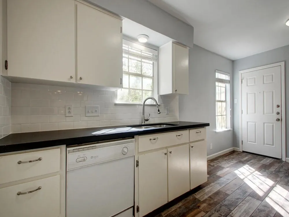 6209 Adalee Avenue #B Austin, TX 78723