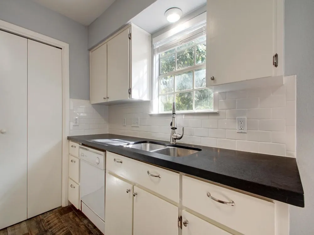 6209 Adalee Avenue #B Austin, TX 78723