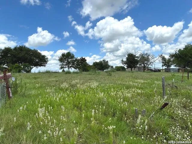 1640 SANDY ELM RD La Vernia, TX 78121