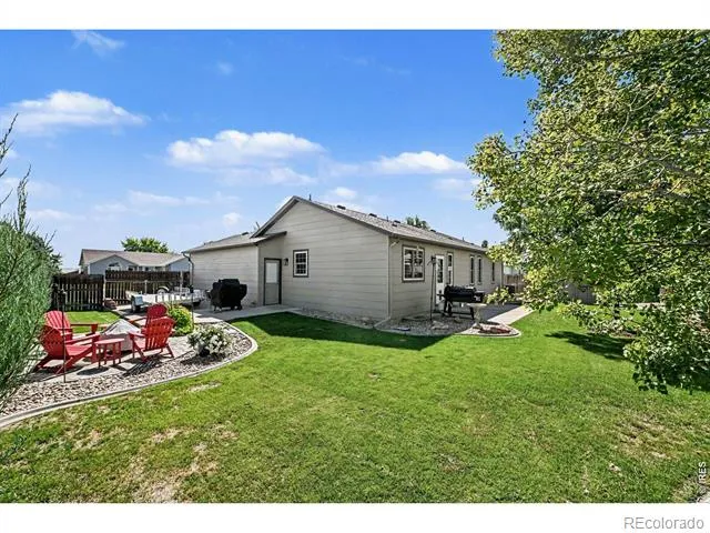 327 44th Ave Ct Greeley, CO 80634
