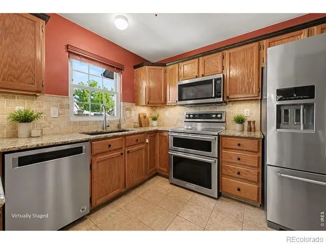 327 44th Ave Ct Greeley, CO 80634