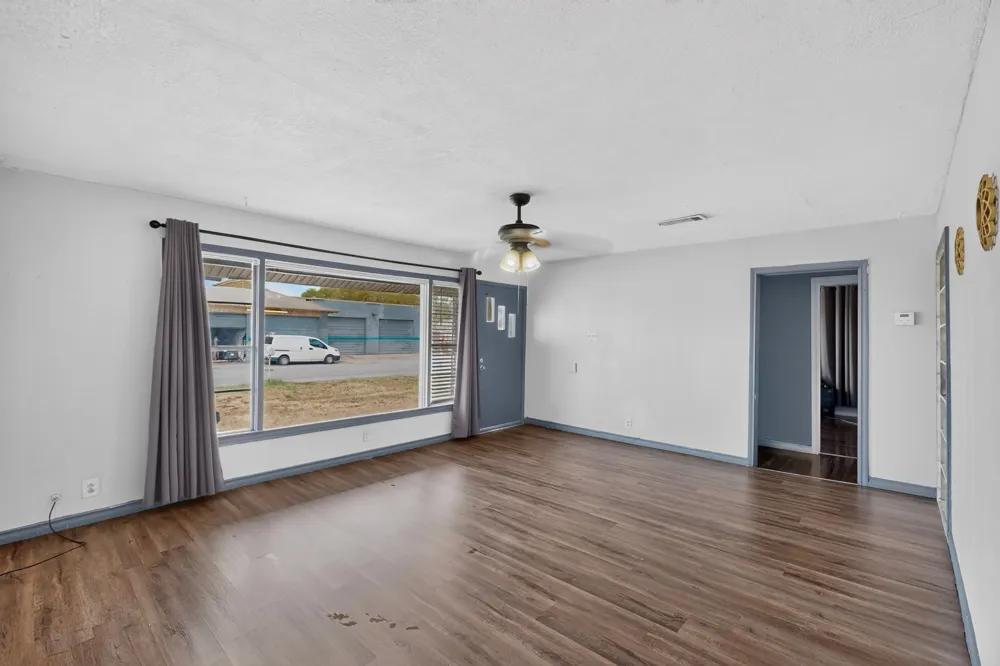 3004 Hickory Tree Road Balch Springs, TX 75180
