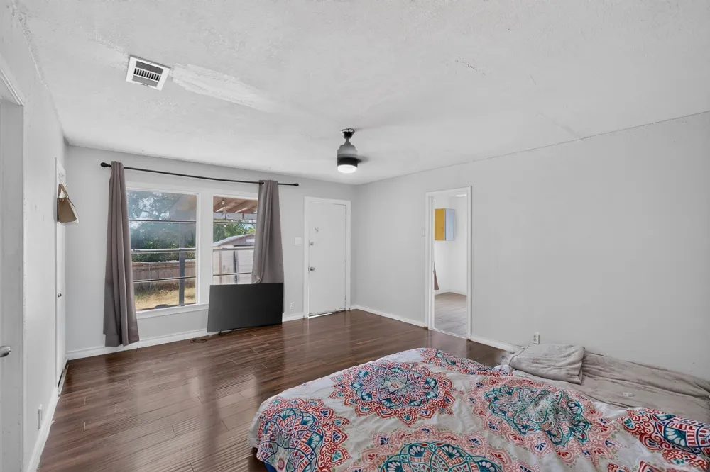 3004 Hickory Tree Road Balch Springs, TX 75180