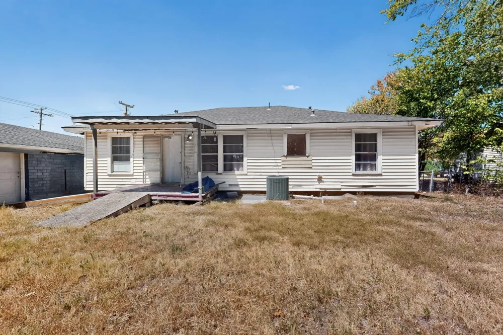 3004 Hickory Tree Road Balch Springs, TX 75180