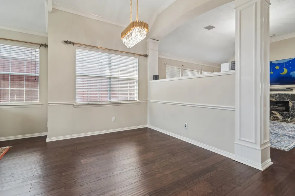 305 Andre Drive Irving, TX 75063