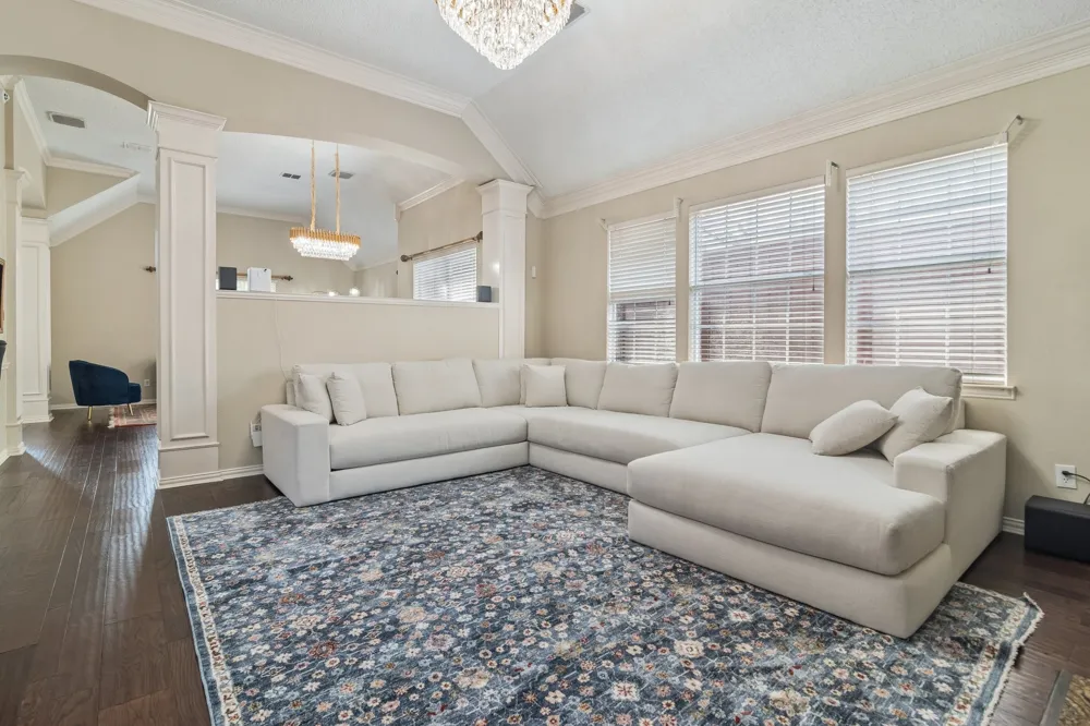 305 Andre Drive Irving, TX 75063