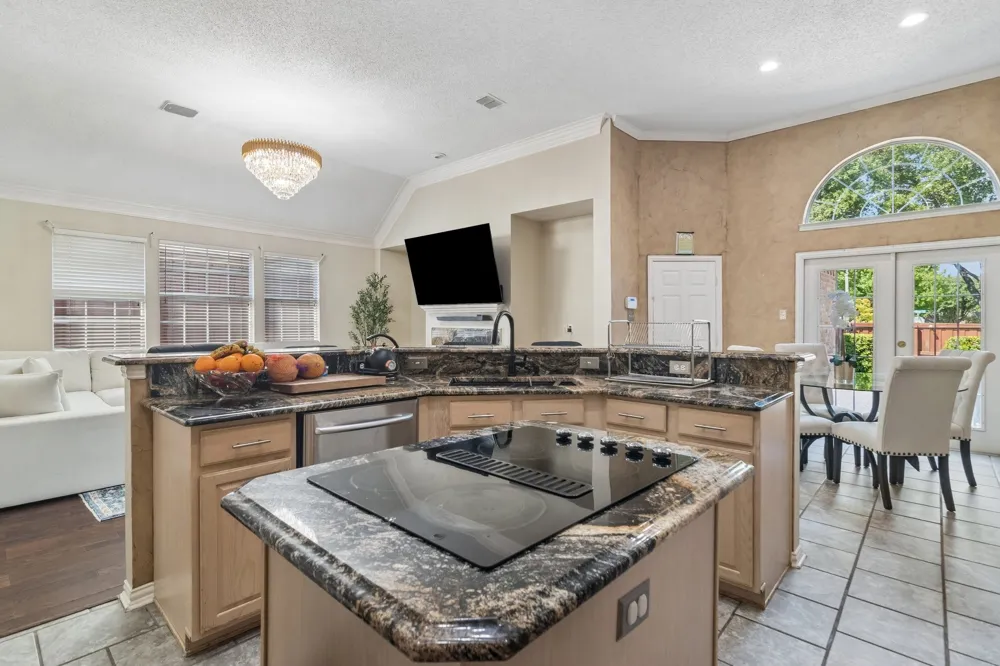 305 Andre Drive Irving, TX 75063